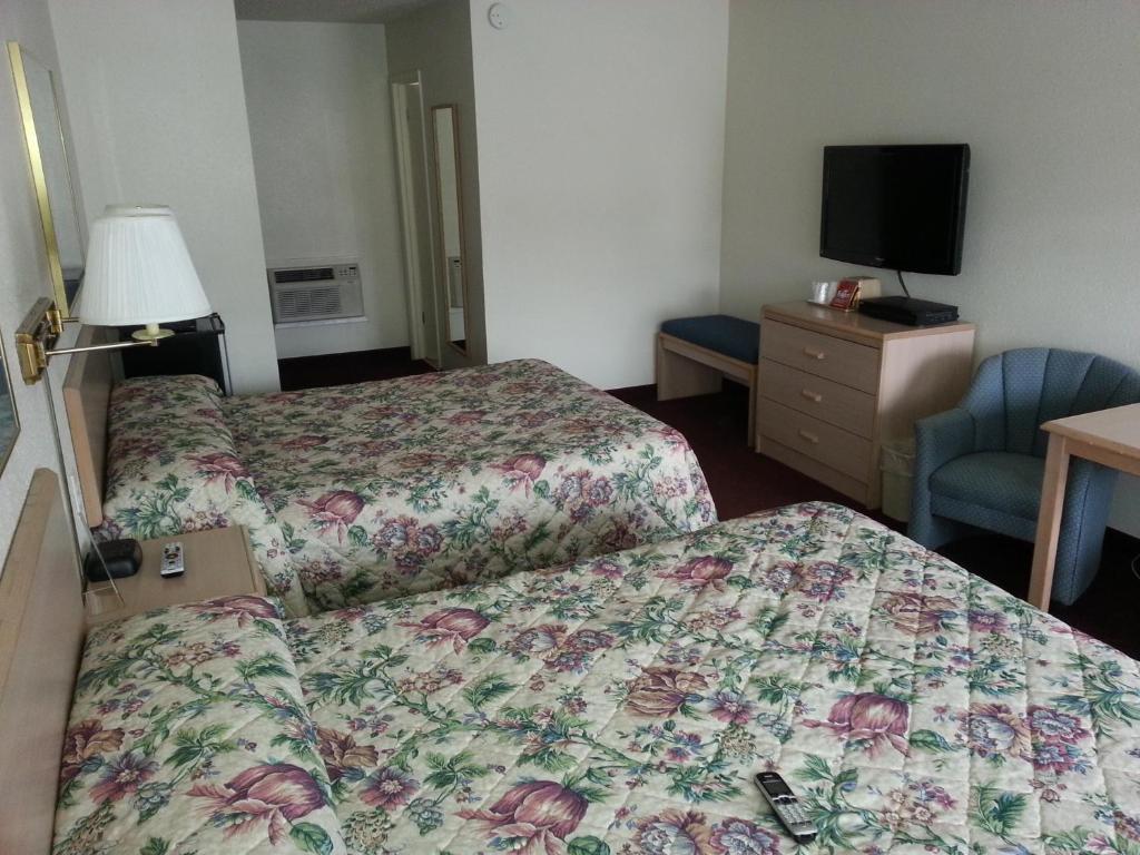 Three Rivers Inn Biggs Junction Room photo