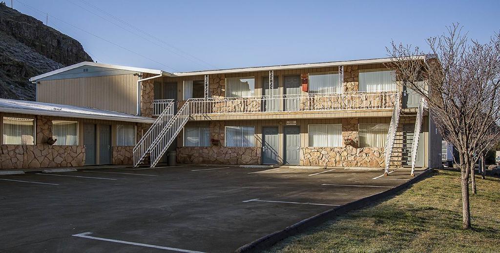 Three Rivers Inn Biggs Junction Exterior photo
